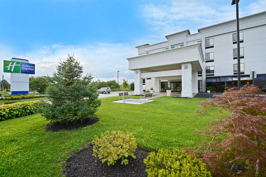 Holiday Express By Ihg Hotel 3*